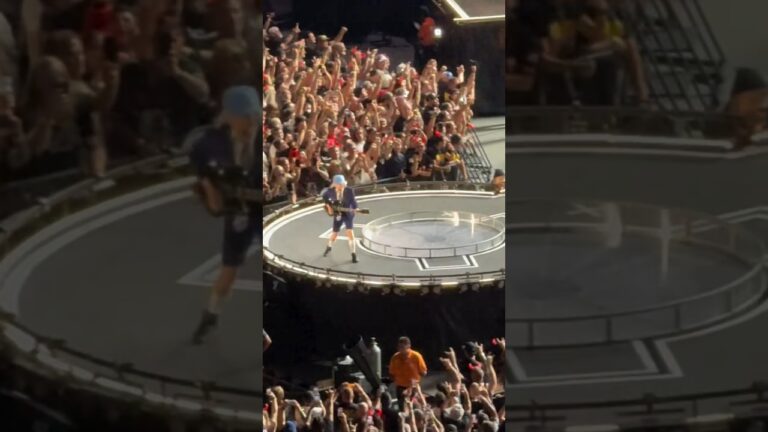 Las Vegas got exactly what it wanted… AC/DC and If You Want Blood! ⚡ #ACDC #IfYouWantBlood