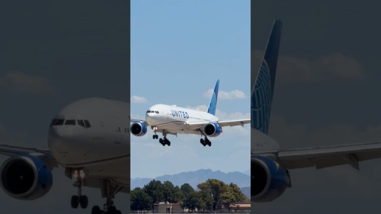 *NFL charter* United Boeing 777-200ER (B772) lands at Las Vegas (LAS) | N204UA #planespotting #KLAS
