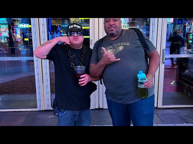 fremont street after our downtown Experience, Las Vegas, Nevada 😎🔥📞🤙 live bands performance,🎹🎵🎼🎤🎧🎶🦍