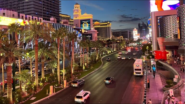BIGT LAS VEGAS STRIP WACKY WEDNESDAY