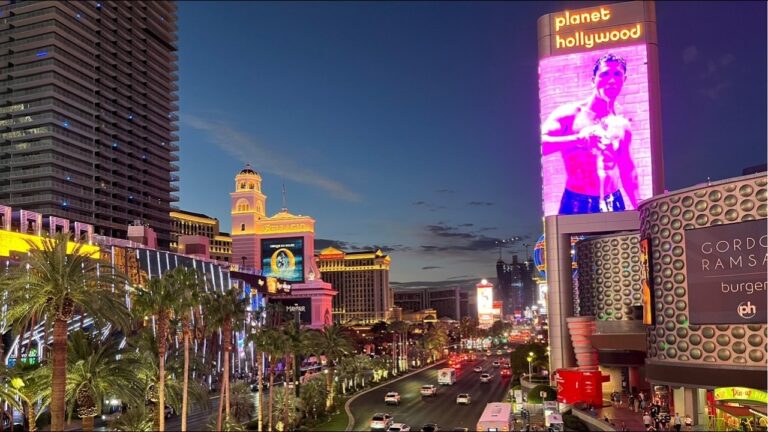 BIGT LAS VEGAS STRIP WACKY WEDNESDAY