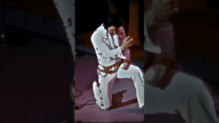 Elvis Presley 1972: A Night in Las Vegas #Elvis #Music