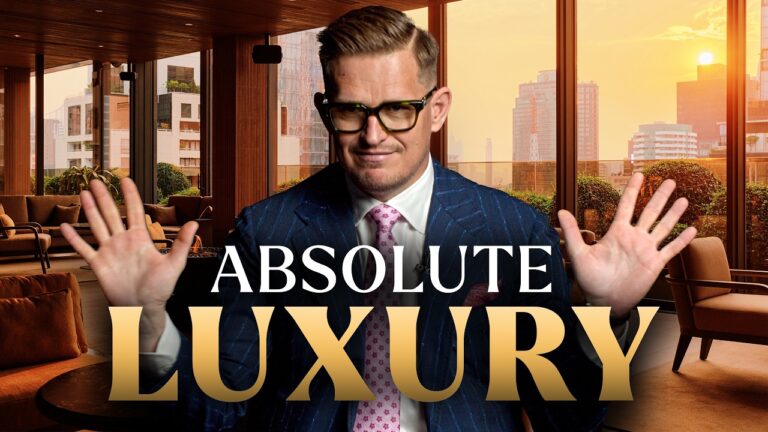 I Stayed at the MOST LUXURIOUS HOTEL in Bangkok