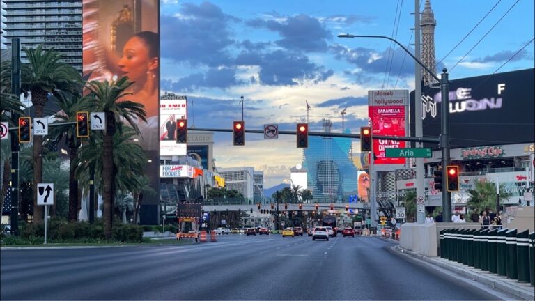 LAS VEGAS LIVE!  Walking the Strip on a Monday Night – September 21, 2026