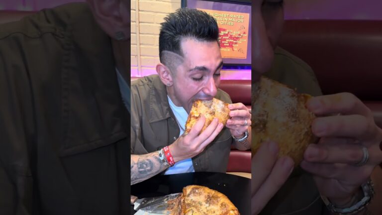 Marsiglianos Pizzeria and More in Las Vegas #MarsiglianosPartner 📍 @marsiglianos
