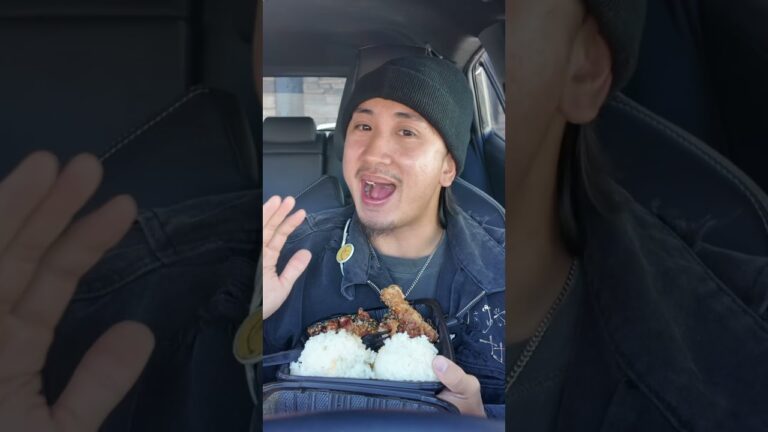 Best garlic chicken in Las Vegas? #lasvegas #hawaiin #chicken #poke #eating