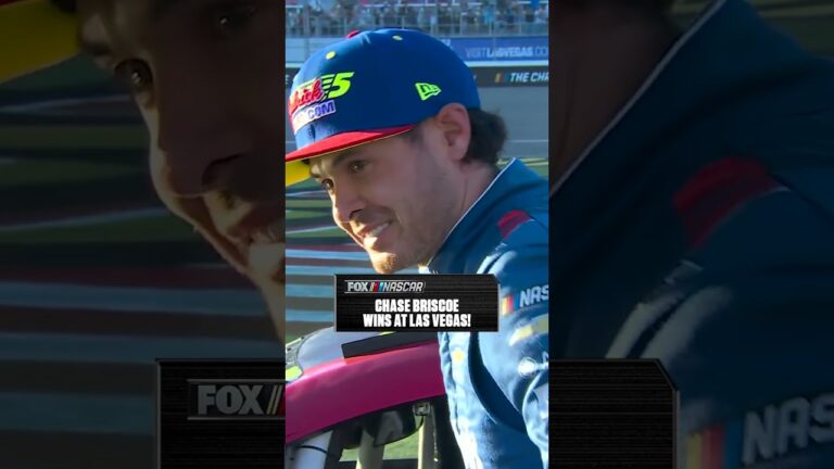 Chase Briscoe holds off Kyle Larson and Tyler Reddick to WIN at Las Vegas! #lasvegas #racing