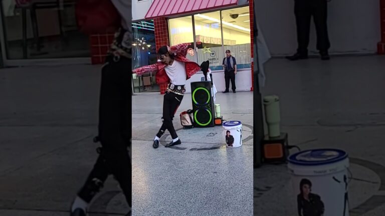 Did You MISS Michael Jackson Thrill Las Vegas? #subscribe #michaeljackson #dance #music #shorts #mj