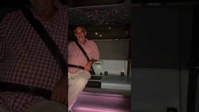 I rode a Zoox robotaxi in Las Vegas…🚗#Shorts #Zoox #Robotaxi #LasVegas #Vegas