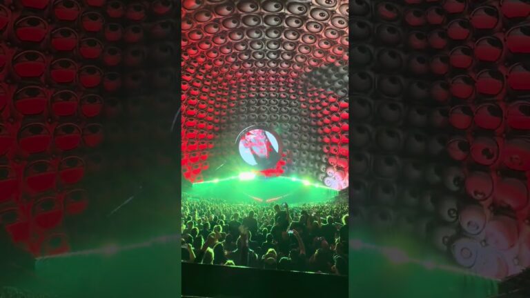 Metallica night 2 Las Vegas sphere world premier concert show live graphics visual art residency